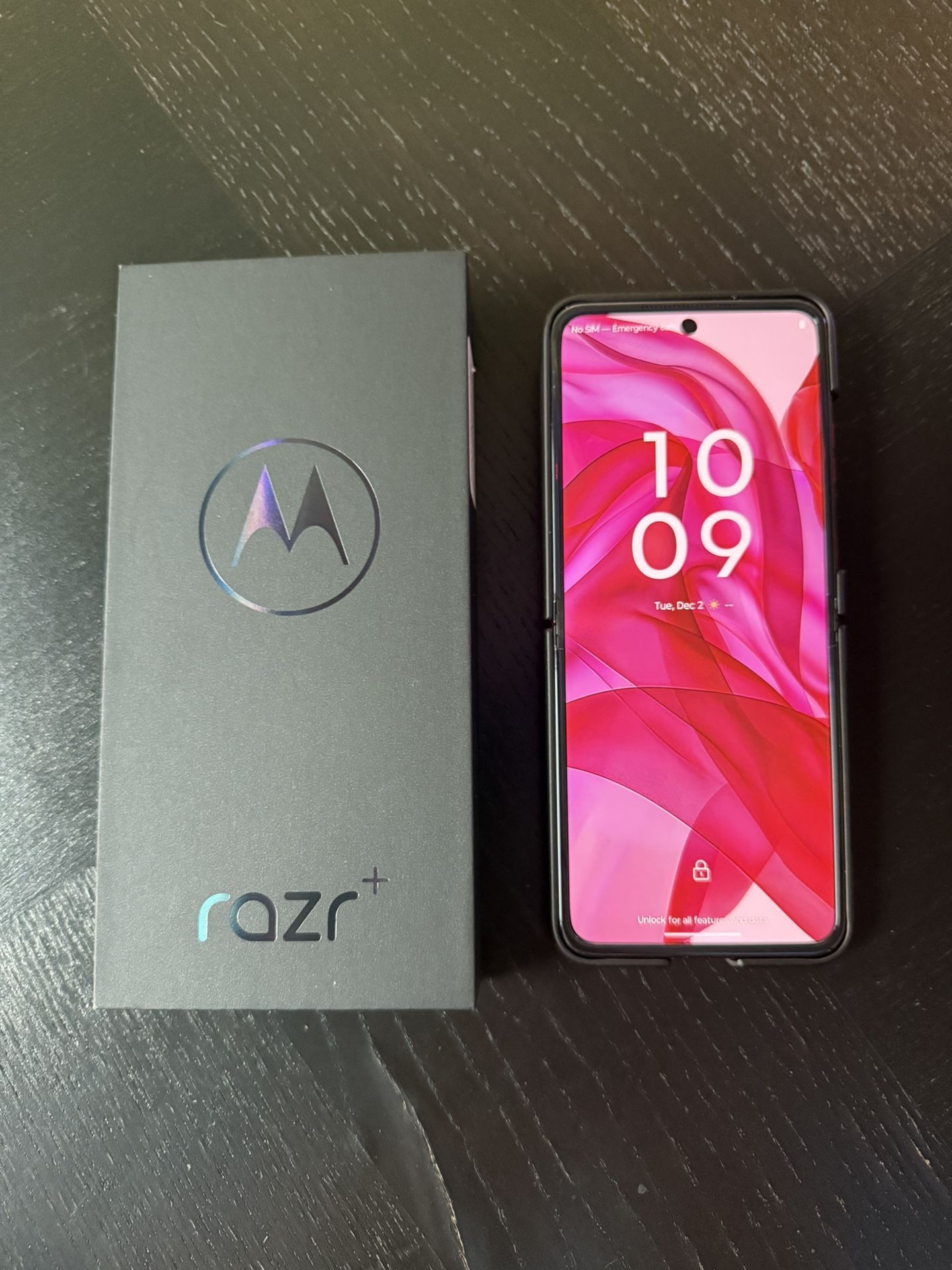 Motorola Razr+ 5G 256g Pink 2024