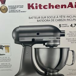 KitchenAid Stand Mixer - Silver