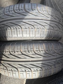 (2) 215/60R15 PAIR OF USED TIRES PIRELLI 80% LIFE !!!