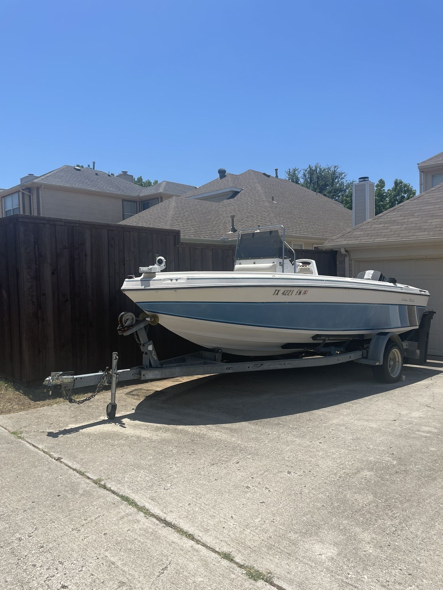 Arrow glass boat