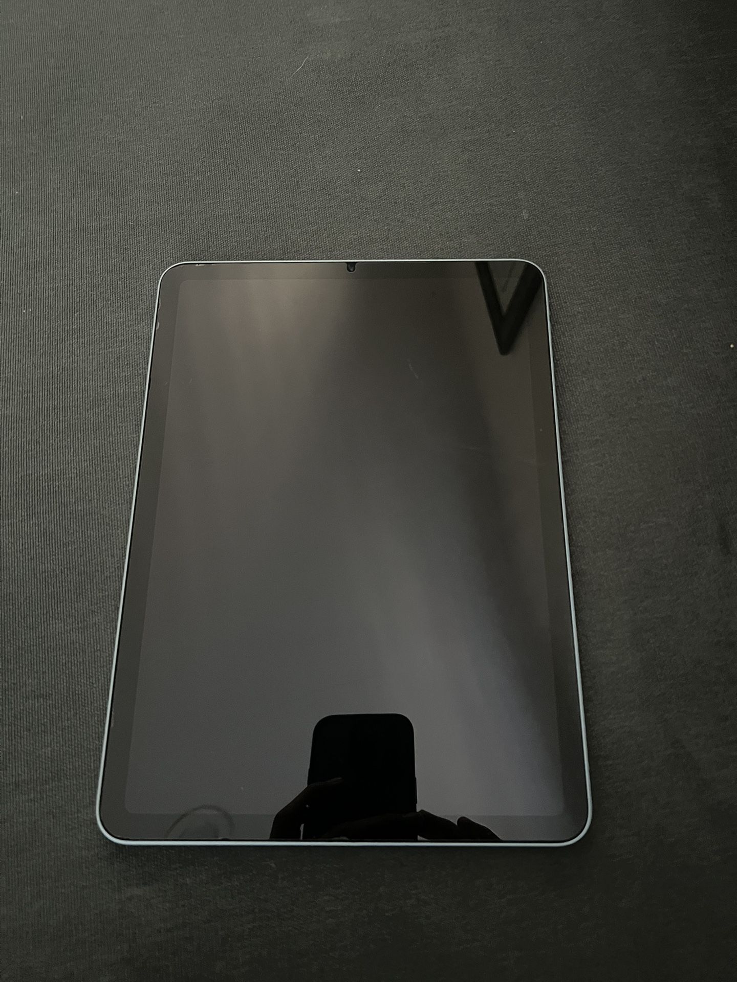 iPad Air (give an offer)