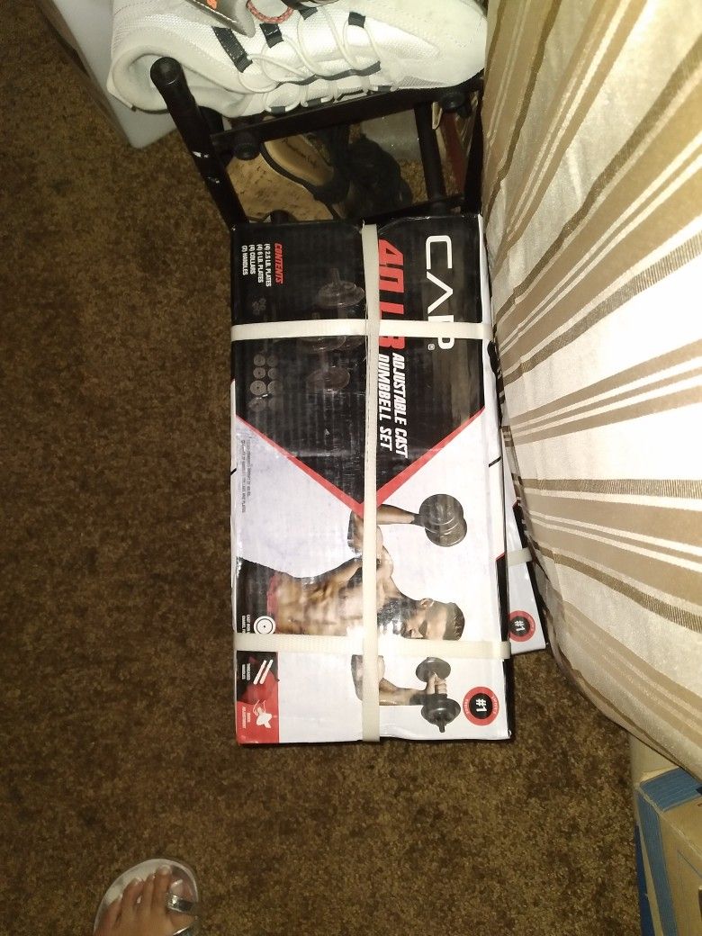 40 Lb Adjustable Cast Dumbbell Set Brand New In Box