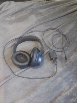 Bose quietcomfort headphones