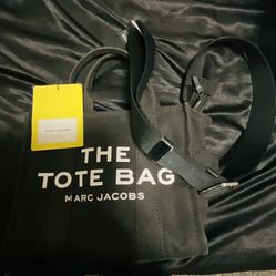 THE TOTE BAG  MARC JACOBS