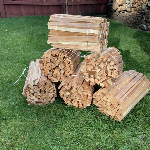 Split Cedar kindling. Large bundles For firewood for Sale in WA