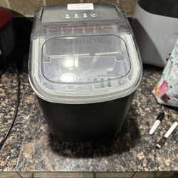 Auseo Counter Top Portable Ice Maker 