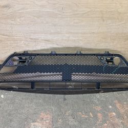 2012-2015 Mercedes Benz M Class Lower Grille