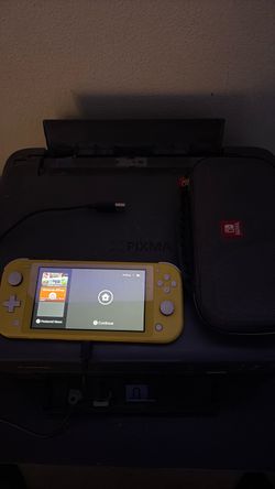 Nintendo Switch light Yellow