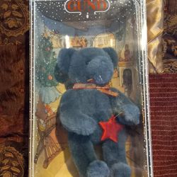 Vintage 1994 
GUND CHRISTMAS COLLECTIBLE BEAR  "YULEBEARY"