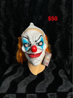 Scary killer clown Halloween mask