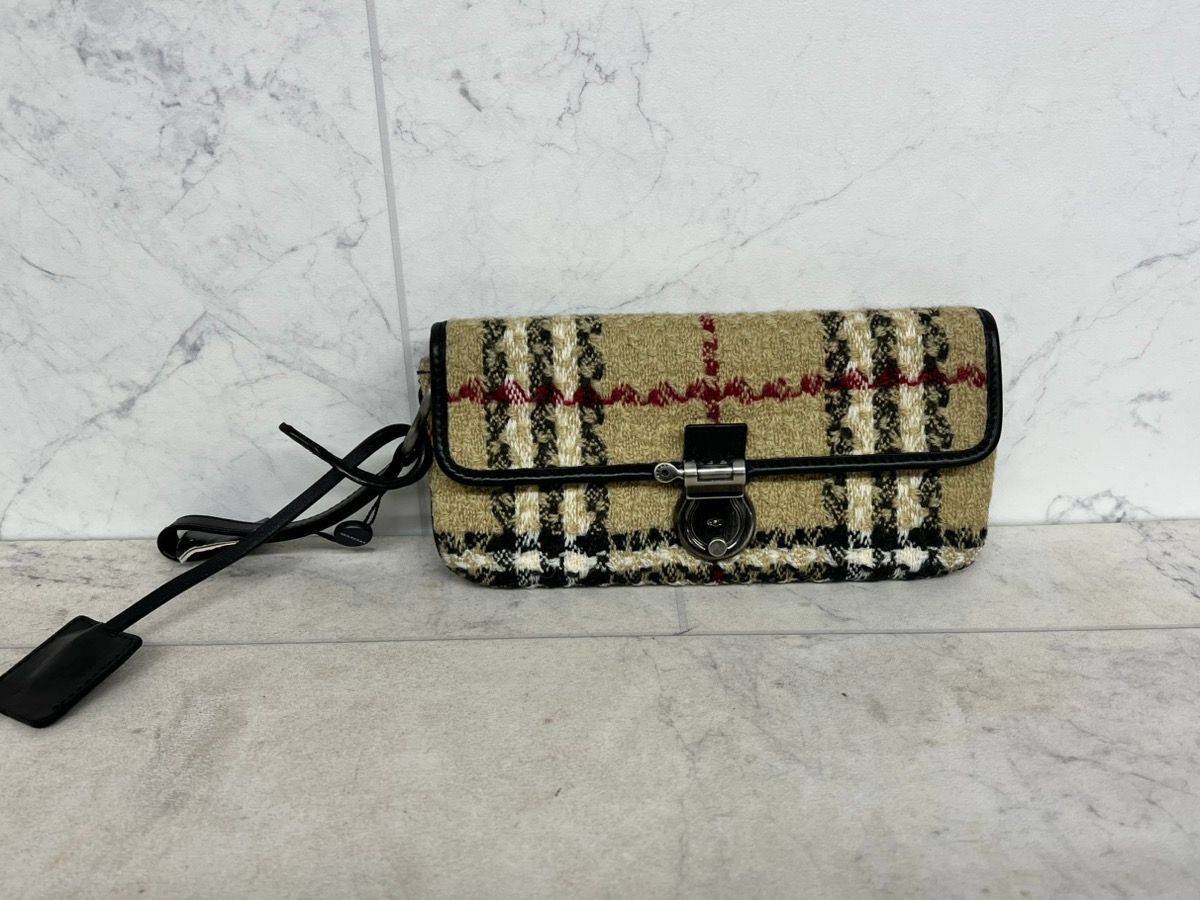Burberry Wool Nova Check 'Mastaire' Small Shoulder Bag (PO1019038) -Very Good Condition