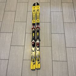 Rossignol 95 Pro Skis 160cm with Axial Race Carve 110 Race Bindings