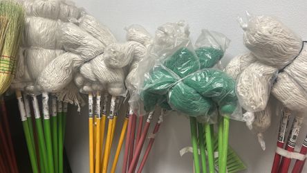 Mops 