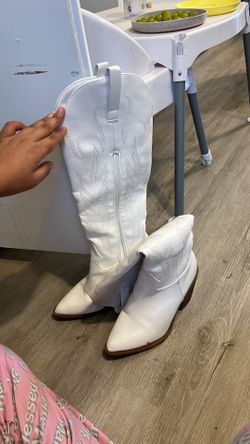 Woman cowboy boots