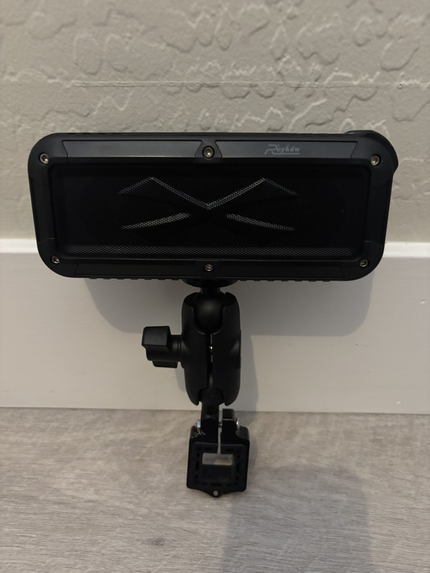 Roykaw Golf Bluetooth Speaker with Mount