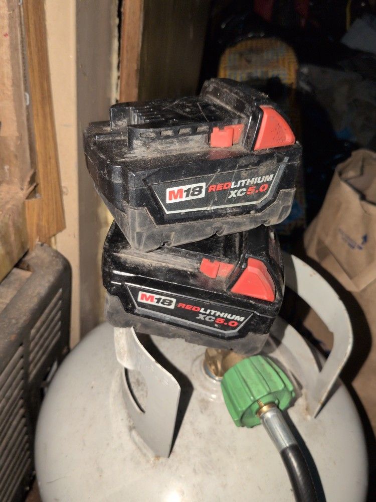 ⭐2- MILWAUKEE 5.0 18V BATTERY PACKS⭐
