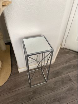 Silver mirror & decor table