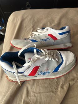 Dodgers old tennis shoes