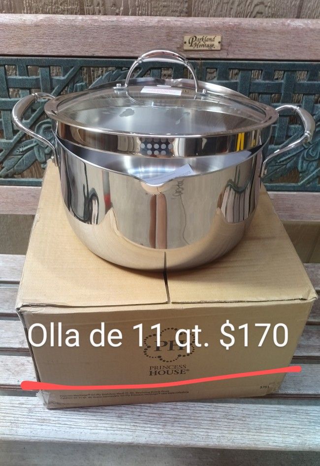 Set de ollas de 10” Healthy Cook Solutions. Princess House $275 for Sale in  Riverside, CA - OfferUp