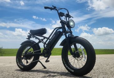 Fat Tire E-Bike 48v 18ah 30MPH – Refurbished Super Fast- Perfect