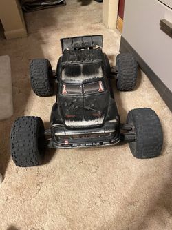 1/8 Scale Arrma Notorious 6s blx
