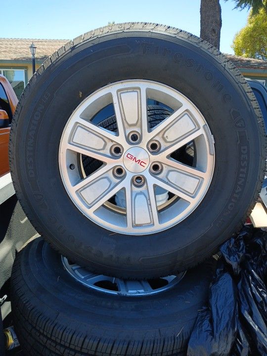 2018 Silverado 4 Rims and tires 265/70 R 17