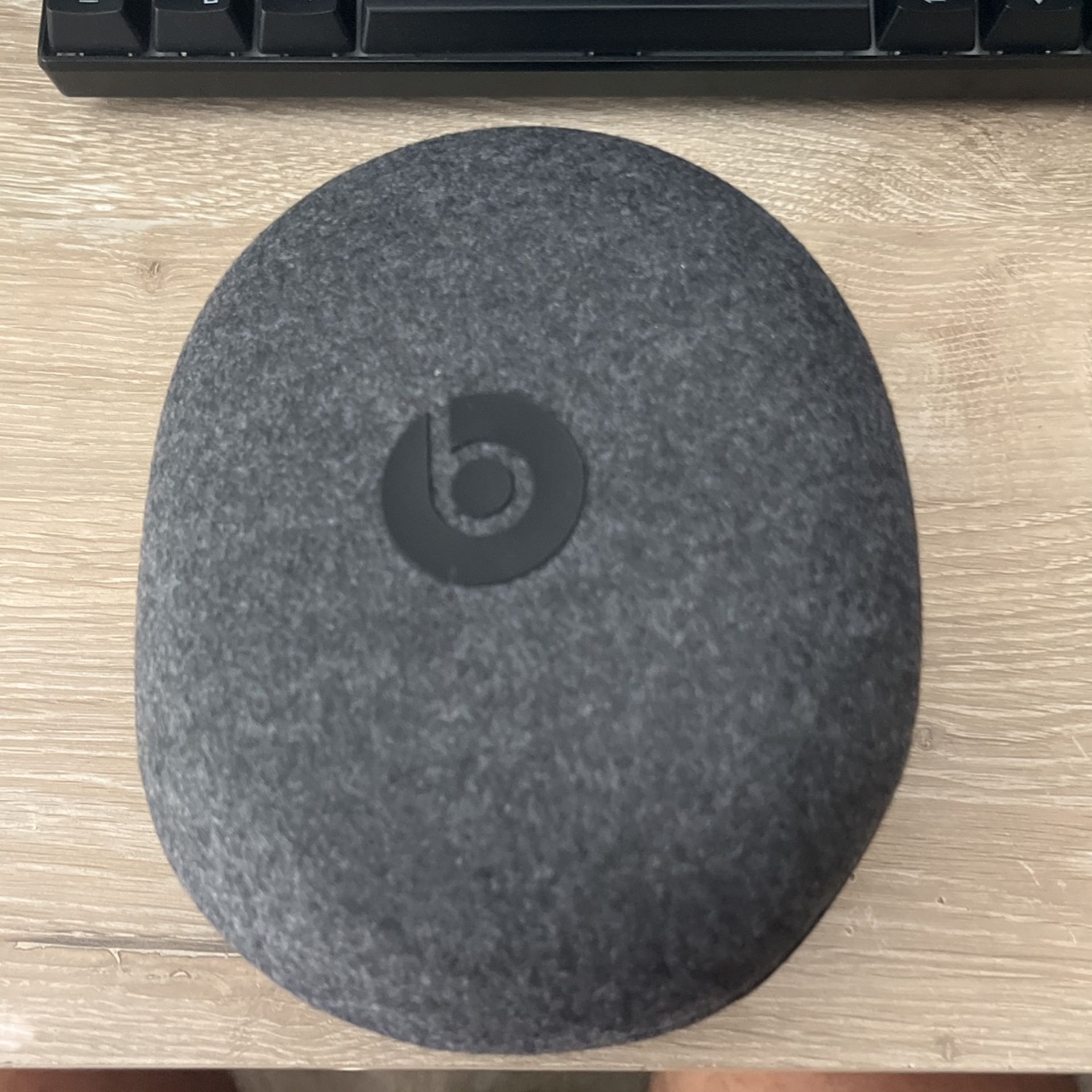 Beats Solo Pro