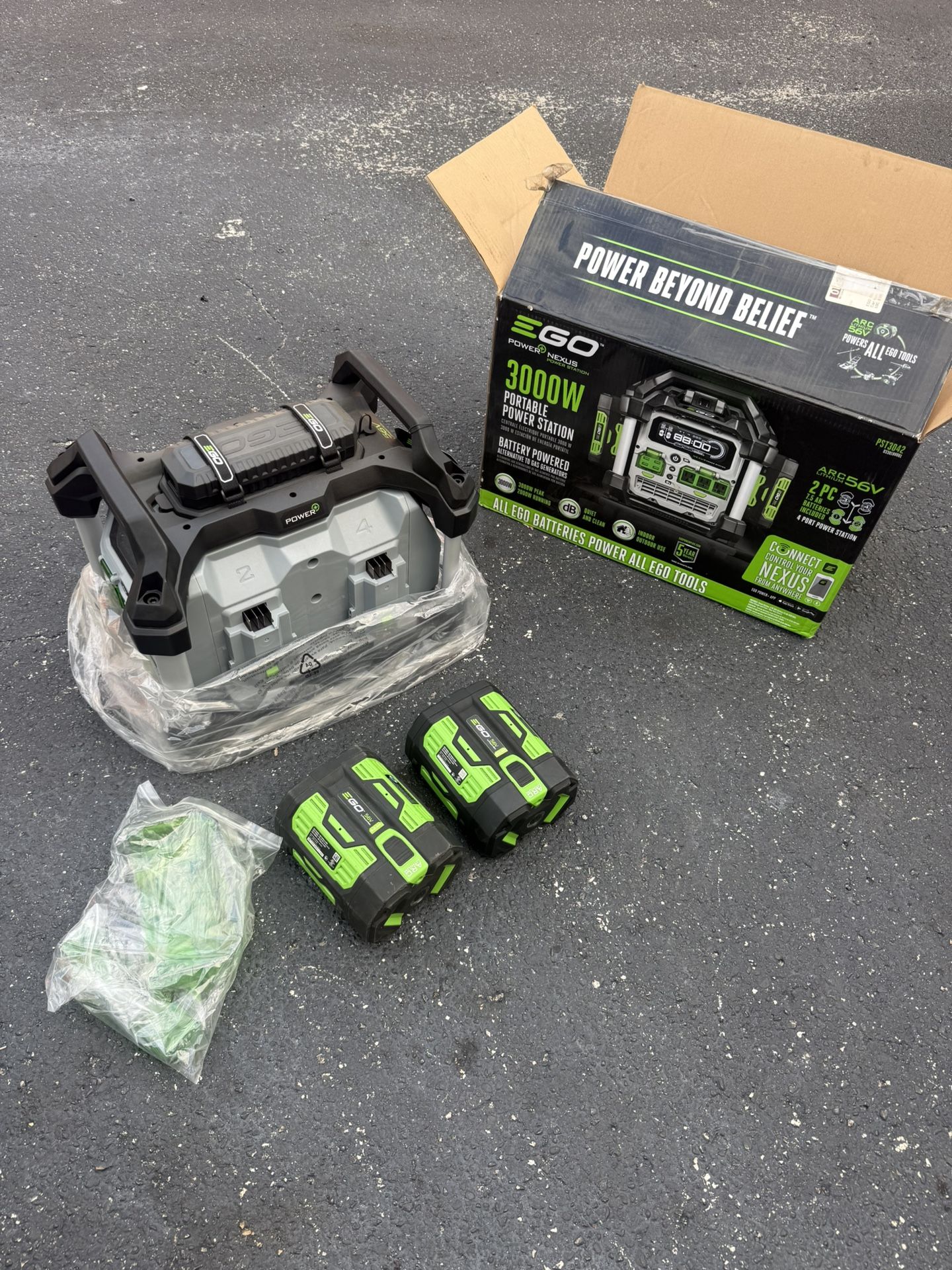 EGO POWER+ Nexus 2 x 6Ah batteries 2000 -Watts Portable Power Station