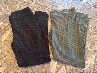 Women's Scrunch Leggings Size XL and 1XL