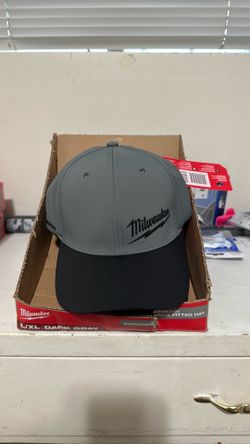 Milwaukee Large/Extra Large Dark Gray WORKSKIN Fitted Hat