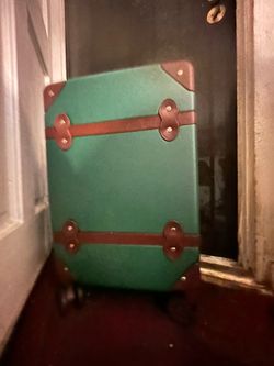 Suitcase NEW (carry-on)