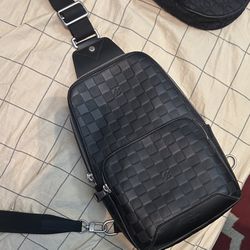 Louis Vuitton Avenue Bag for Sale in Brooklyn, NY - OfferUp