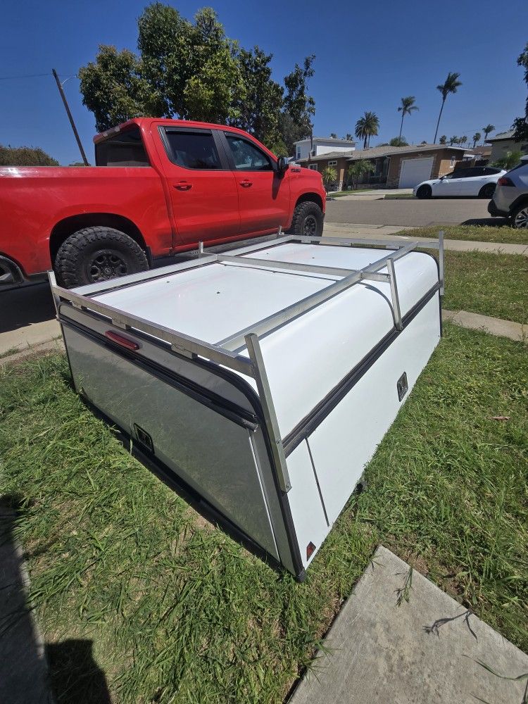 CAMPER LEER UTILITY SIZE 6.5' SHORT BED ( COME OF SILVERADO 2016 ) PRICE 600
