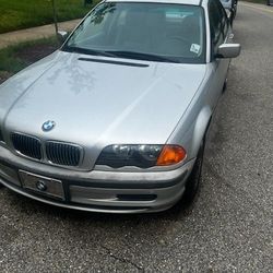 1999 BMW 323i