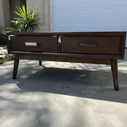 Brand New Mid Century Style Coffee Table, Retails For Over $700