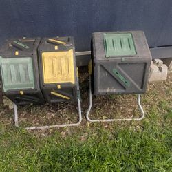 Miracle Grow Compost Tumblers