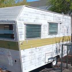 1967 Aristocrat Land Commander *needs full rebuild*