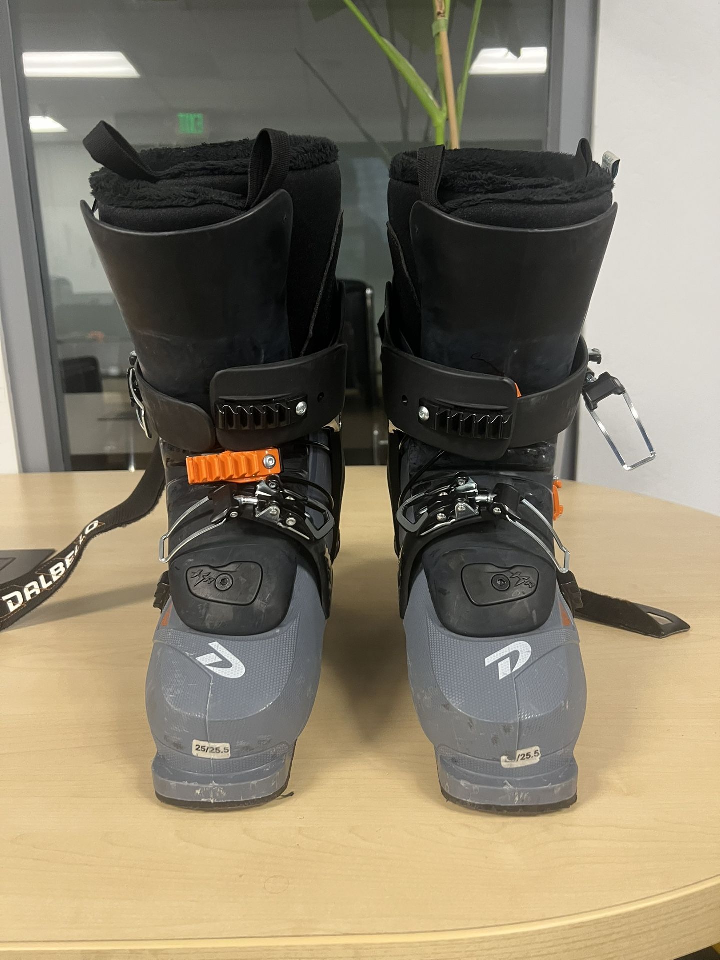 Dalbello Krypton 110 I.D. Ski Boots 2020 Size 25.5