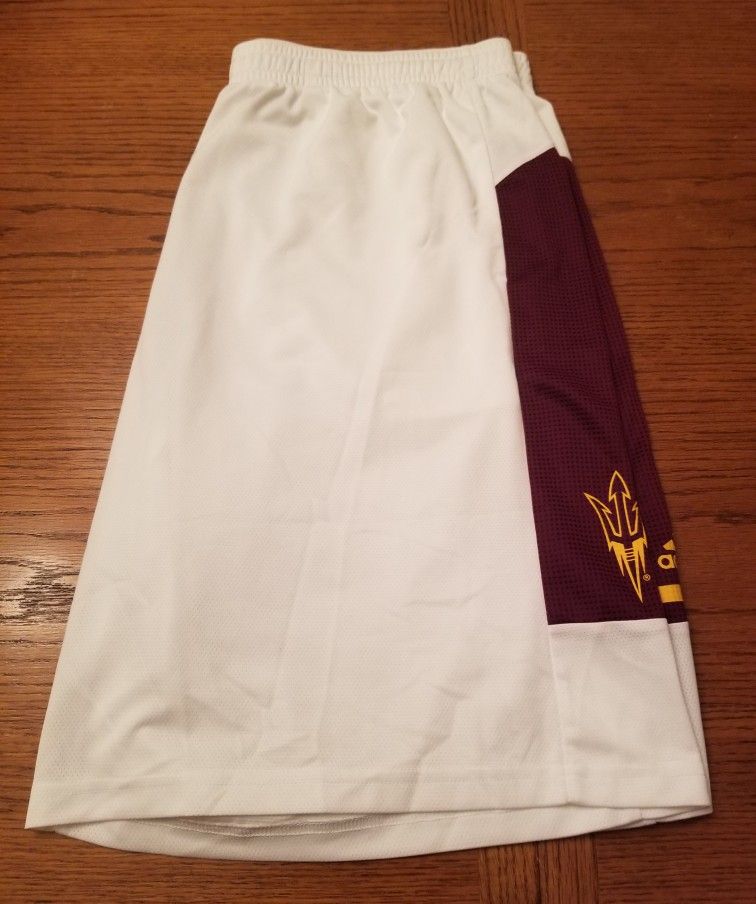 ADIDAS ARIZONA STATE SUN DEVILS BASKETBALL SHORTS, SIZE XL, NEVER WORN 