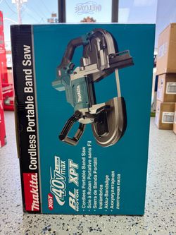 Makita 40V max XGT Deep Cut Portable Band Saw (Bare Tool)