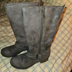 Boots 👢 Size 7 Gray