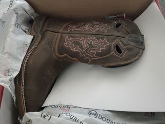 Ari DH5374 women's boots size 10