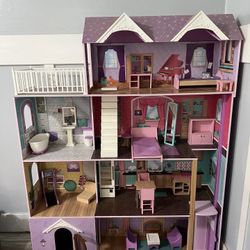 Doll House 