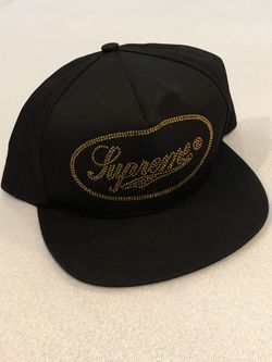 Supreme studded logo hat Black