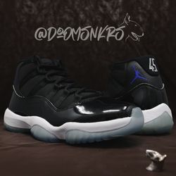 Size 8.5 - 2016 Nike Air Jordan 11 Retro “Space Jam” - DoOMSNKRS