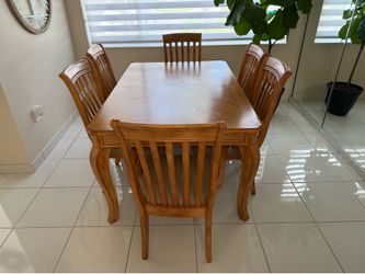 Dining room set/juego de comedor