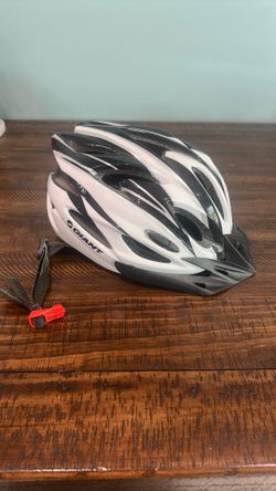 Giant Cycling Helmet