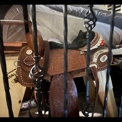 Western Saddle 