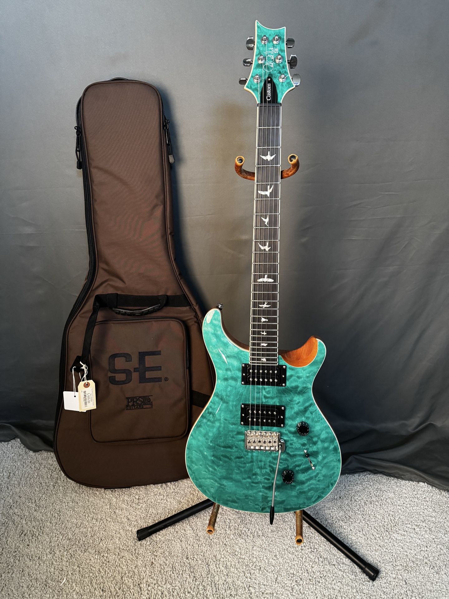 PRS SE Custom 24 Guitar