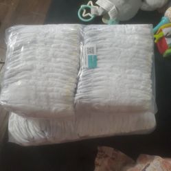 Pampers 40ct NEWBORN SIZE